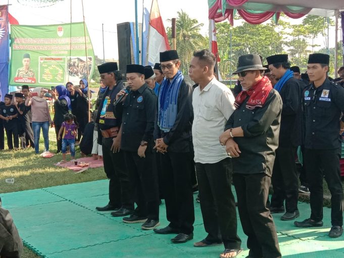 Ketua DPD Bandrong Kota Cilegon Beserta Jajaran Pengurus, DPC Bandrong Sekota Cilegon Dan SABAJA Hadir Dalam Acara Pelantikan Padepokan Bandrong Elang Biru