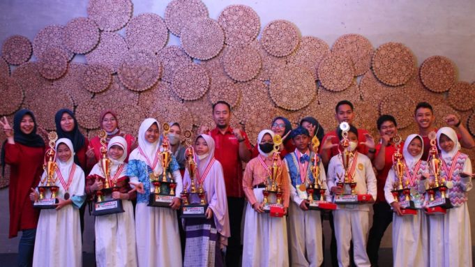 Pelestarian Bahasa Ibu Melalui Apresiasi Bahasa dan Sastra