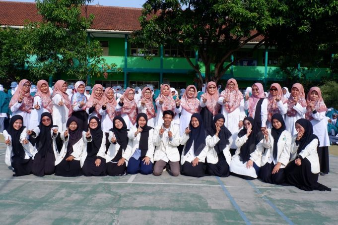 PELEPASAN MAHASISWA PLP UIN SMH BANTEN DI MAN 1 KOTA CILEGON