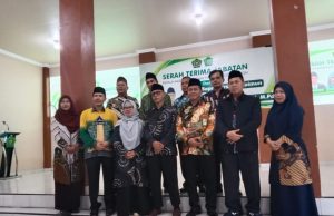 The handover of the Head of Madrasah MAN 1 Cilegon Coincided with Heroes’ Day