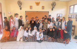 SUKSES GELAR PEMENTASAN TEATER GEGER CILEGON OLEH KELAS 9 B, SMPN 5 KOTA CILEGON