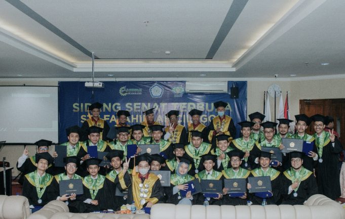 THE EXISTENCE OF STT FATAHILLAH EDUCATES INTELLIGENT HUMAN RESOURCES AND THE INDUSTRIAL WORLD