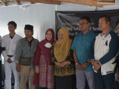 The Wonk Kite Theater Class Opening Ceremony was opened by the head of Cilegon Kadindikbud