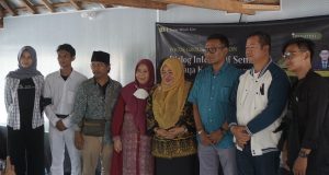 The Wonk Kite Theater Class Opening Ceremony was opened by the head of Cilegon Kadindikbud