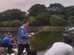 THOUSANDS OF CILEGON COMMUNITY’S ENTHUSIASTIC ABOUT FOLLOWING FISHING AT THE CILEGON GOVERNMENT LAKE