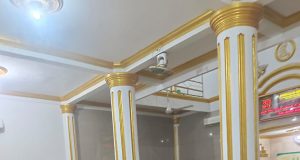 Bhabinkamtibmas Kel. Rawaarum Berkunjung Silaturahmi Pada Saat Pelaksanaan Sholat Isya dan Sholat Taraweh