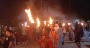 LINK TEMIANG MENGADAKAN PAWAI OBOR DAN GEMA TAKBIRAN 1 SYAWAL 1444 H