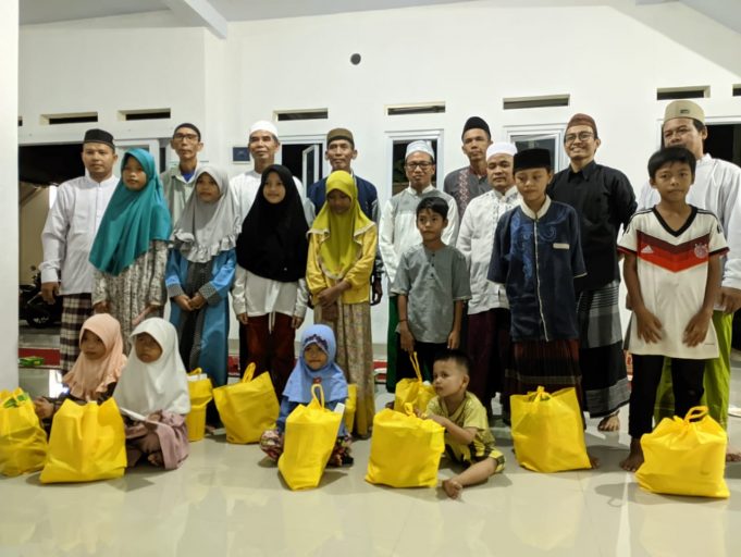 KOMUNITAS JEJAKA CILEGON, SEBUAH KOMUNITAS SEJARAH DAN BUDAYA DI CILEGON KEMBALI MELAKUKAN KEGIATAN BAKTI SOSIAL DALAM RANGKA SENYUM RAMADHAN YANG KE DUA