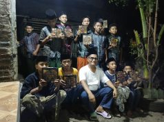 I’TIKAF AND READING THE AL-QUR’AN AT THE AL FATTAH MOSQUE LINK. PINTU AIR KEL.KUBANGSARI KEC.CIWANDAN