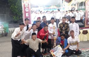 RW 04 KELURAHAN RAWA ARUM MENYABET JUARA UMUM DI PERLOMBAAN GEMA TAKBIR ANTAR RW