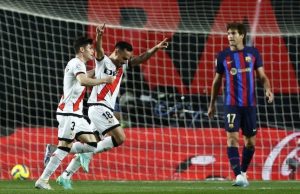 RAYO VALLECANO MENGALAHKAN BARCELONA DENGAN SKOR 2-1 DI LA LIGA 2022/2023