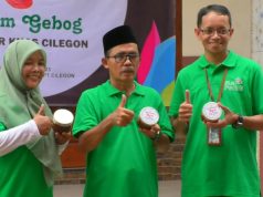 “Revolutionizing Traditional Rabeg Cuisine: The Viral Sensation of ‘KULE’ Asem Gebog Transformed into Packaged Delights with PLN’s Support”