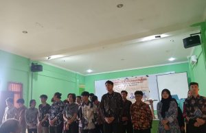 HIMPUNAN MAHASISWA TEKNIK INDUSTRI SUKSES MENGGELAR PELANTIKAN DAN DIALOG PUBLIK