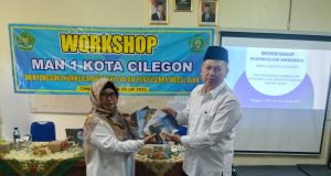 “Merdeka Curriculum Workshop: Empowering Literacy Culture and Assessment Skills in MAN 1 Cilegon”