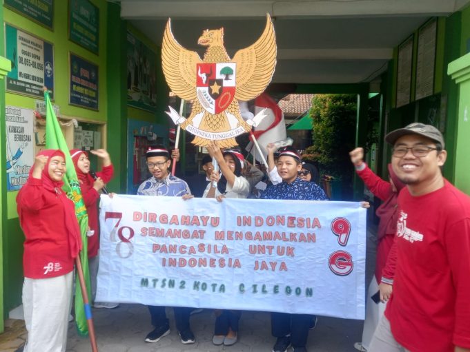 RAYAKAN KARNAVAL, UNTUK KEMERDEKAAN RI ke-78