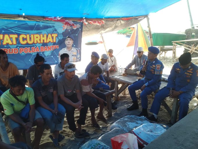 Kapolda Programme: Neighborhood Police in Anyer Tourist Area Collect Community Aspirations