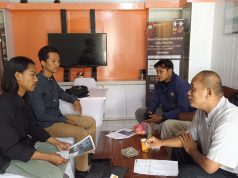 Al-Khairiyah Youth Association Gathering for a Meeting with KPU Cilegon