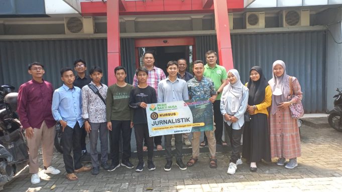 “Fostering Future Journalists: PKBM Bakti Nusa’s Commitment to Empower Young Minds”