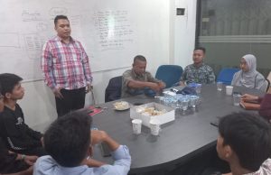 “Mengasah Bakat Jurnalistik Generasi Muda: PKBM Bakti Nusa Gelar Kursus dengan Wartawan Senior”