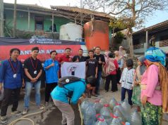 “Gerakan Mahasiswa Cilegon Salurkan Air Bersih di Tengah Kekeringan Cipala”