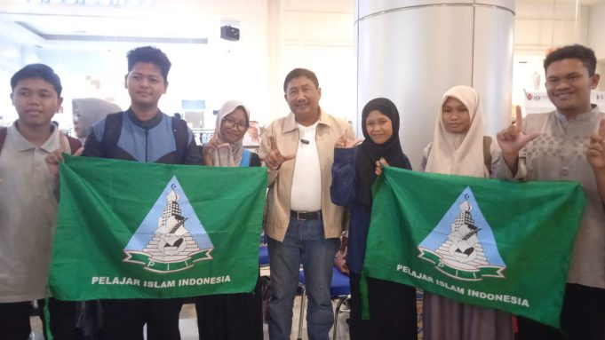 Kepala Dinas DPK Kota Cilegon Siap menjadi Instruktur dan Pengajar Kursus Menulis PK PII MAN 2 di Kota Cilegon
