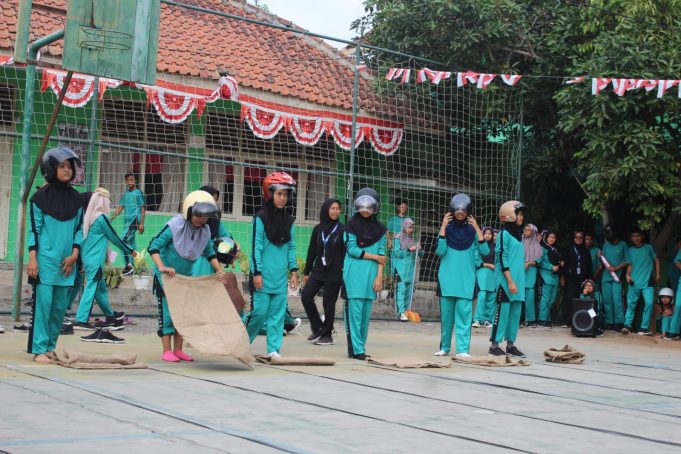 “Celebrating the 78th Indonesian Independence Day with Enthusiasm: MAN 1 Kota Cilegon’s Integrative PLP Students Shine”