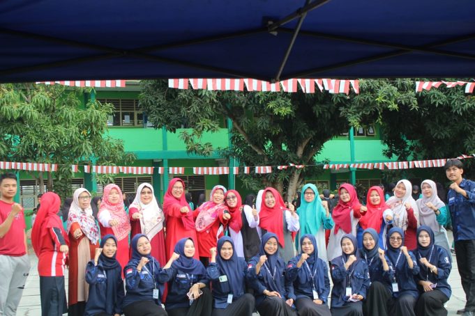 “Semangat Mahasiswa PLP Integratif MAN 1 Kota Cilegon Meriahkan HUT RI ke-78 dengan Tema ‘Terus Melaju untuk Indonesia Maju'”