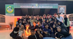 “Pertunjukan Teater Malam Inagurasi Sebawon Universitas Al-Khairiyah Memukau Penonton”