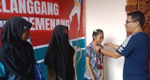 “Haornas 2023: Cilegon Open Badminton Tournament Unleashes Youth Sporting Talent”