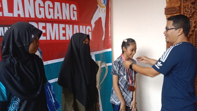 “Haornas 2023: Cilegon Open Badminton Tournament Unleashes Youth Sporting Talent”