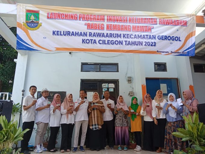 Merangkul Tradisi, Menginspirasi Inovasi: Program Rabeg Kembang Mawar Kelurahan Rawa Arum