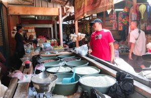 Rising Rice Prices Spark Concerns in Cilegon Ahead of Elections: Deputy Mayor Takes Action