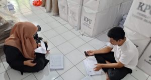Proactive Preparations: Cilegon City KPU Ensures Smooth Distribution of C-Notification Letters Ahead of 2024 Elections
