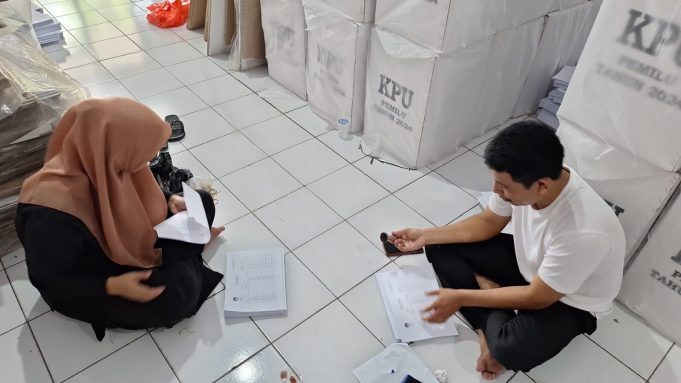 Proactive Preparations: Cilegon City KPU Ensures Smooth Distribution of C-Notification Letters Ahead of 2024 Elections