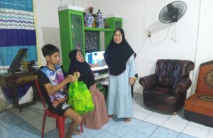 Yayasan Asiatul Jannah Al Bantani Memberikan Santunan Ramadan