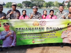 Penanaman Pohon dalam Rangka Peringatan ke-78 Hari Bhayangkara oleh Polsek Pulomerak Polres Cilegon