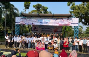 Tingkatkan Literasi di Cilegon, PT KBS Donasikan Ratusan Buku Melalui Perpustakaan Keliling