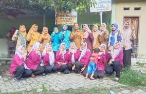 Hany Seviatry Monitoring Perkembangan Anak di Posyandu Gerogol