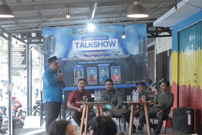 Diskusi Santai KNPI Kota Cilegon: Menakar Kepemimpinan Helldy Agustian & Sanuji Pentamarta