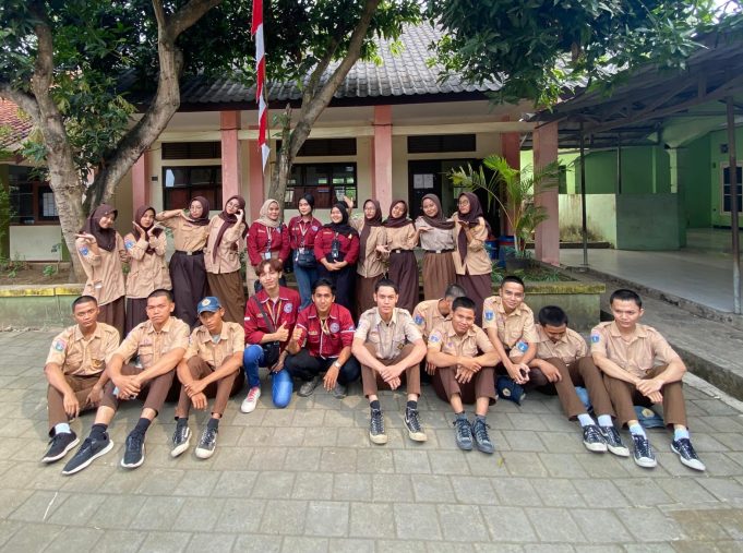 Sosialisasi 3R untuk Siswa Kelas XII RPL SMK Negeri 1 Cilegon Bersama Kelompok KKM 43 Universitas Bina Bangsa