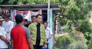 Robinsar, Respon Cepat Bantu Warga Kadipaten dari Ancaman Banjir: Warga Berdoa untuk Kemenangan di Pilkada 2024