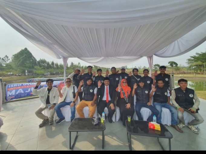 Isro-Uyun Officially Registers with Cilegon KPU