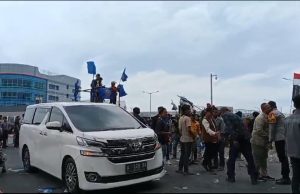 Ribuan Warga Cilegon Demo PT LOTTE Chemical Indonesia, Tuntut Serap Tenaga Kerja Lokal 70 Persen
