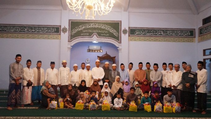 Qur’an Recitation Completion and Orphan Charity Event in the Blessed Month