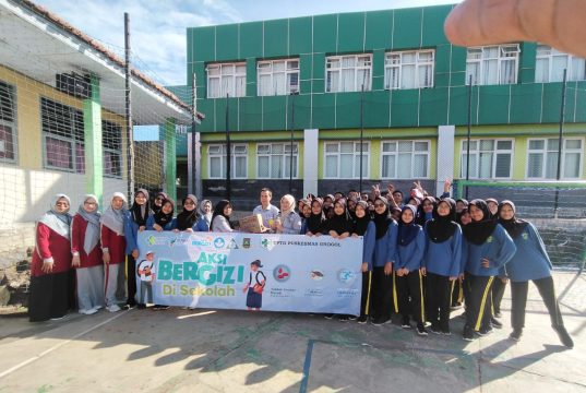 Puskesmas Grogol dan PT Lotte Chemical TITAN Nusantara Gelar Rockport Test dan Aksi Makan Bergizi di MAN 2 Cilegon