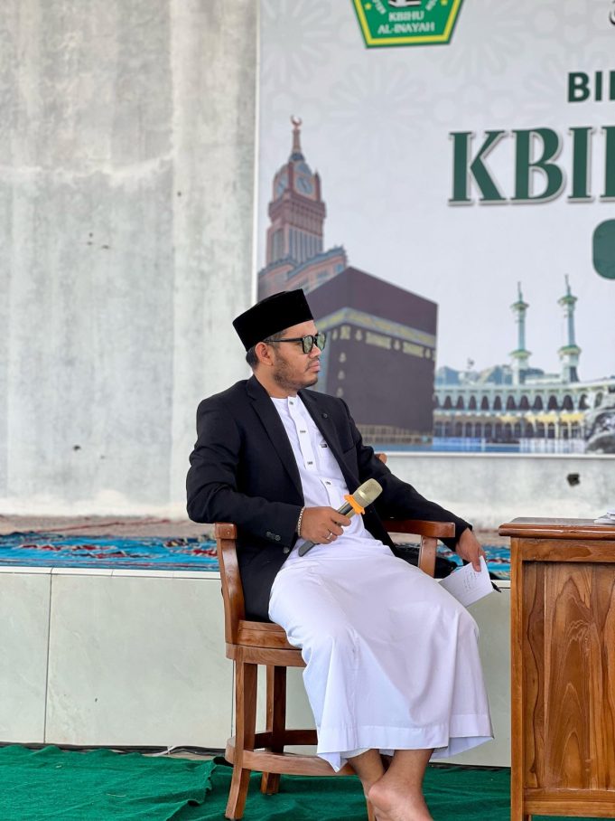 H. Rohmatullah Himbau Jamaah Calon Haji KBIHU Al Inayah Ikuti Praktik Ibadah Haji pada Sabtu 26 April 2025