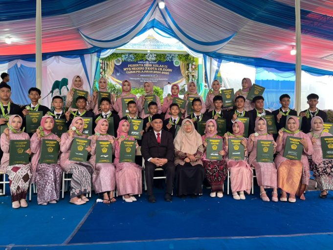 MTsN 3 Kota Cilegon Lepas 184 Siswa Kelas IX dalam Haflatul Wada Angkatan ke-27