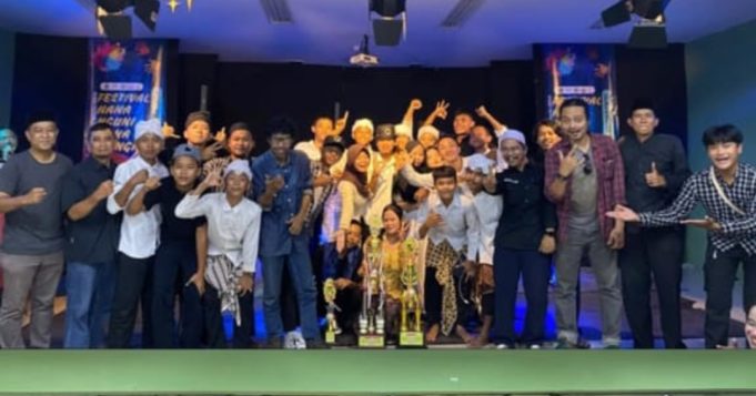 Festival Hana Nguni Hana Mangke 2: Merawat Folklore Banten Lewat Panggung Teater Remaja