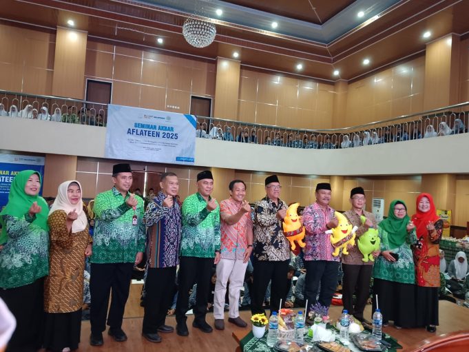 Seminar Akbar AFLATEEN 2025 di Cilegon: Cetak Generasi Cerdas, Beretika, dan Mandiri Finansial