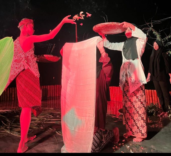 Teater Padma Successfully Stages “Ruwat Urip,” Reflecting on Life and Cilegon’s Cultural Identity
